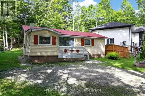 48 Mcarthur Drive Penetanguishene ON L9M 1W9