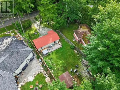 48 Mcarthur Drive Penetanguishene ON L9M 1W9