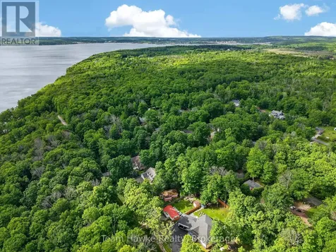 48 Mcarthur Drive Penetanguishene ON L9M 1W9