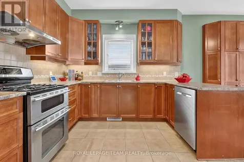 83 Lydia Way Ottawa ON K2G 7E4