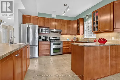 83 Lydia Way Ottawa ON K2G 7E4