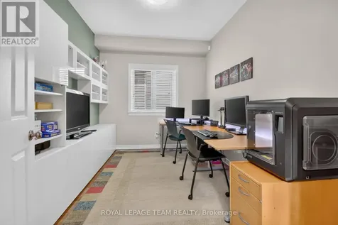 83 Lydia Way Ottawa ON K2G 7E4