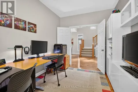 83 Lydia Way Ottawa ON K2G 7E4