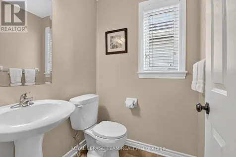 83 Lydia Way Ottawa ON K2G 7E4