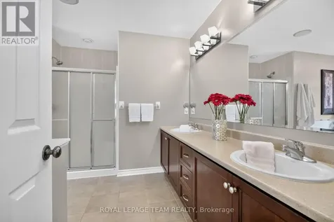 83 Lydia Way Ottawa ON K2G 7E4