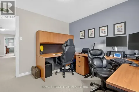 83 Lydia Way Ottawa ON K2G 7E4