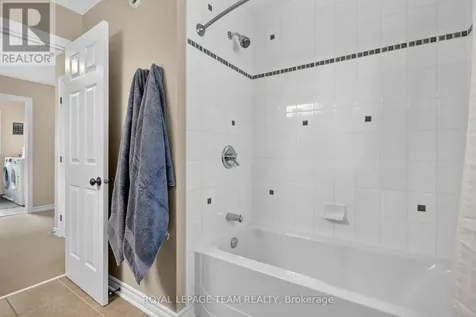 83 Lydia Way Ottawa ON K2G 7E4
