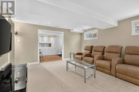 83 Lydia Way Ottawa ON K2G 7E4