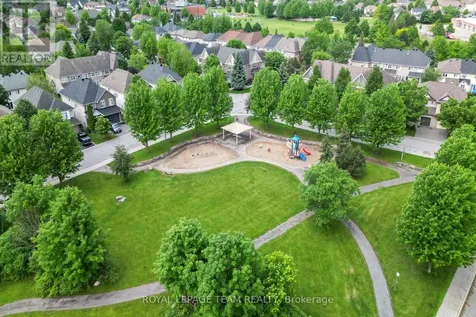 83 Lydia Way Ottawa ON K2G 7E4