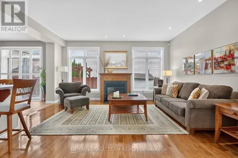 83 Lydia Way Ottawa ON K2G 7E4