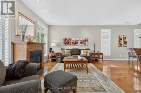 83 Lydia Way Ottawa ON K2G 7E4