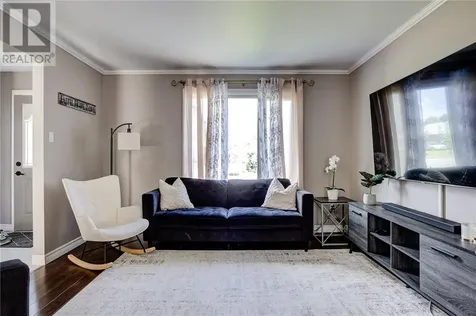1053 Woodbine Avenue Sudbury ON P3A 5B1