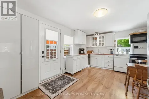 544 Queen Street Kincardine ON N2Z 2H9