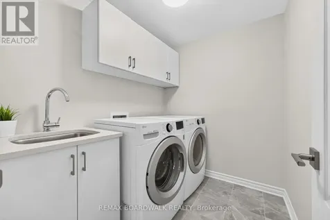 224 Maygrass Way Ottawa ON K2S 2K6