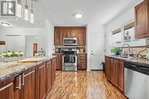 2450 Magnus Avenue Ottawa ON K1G 1J8