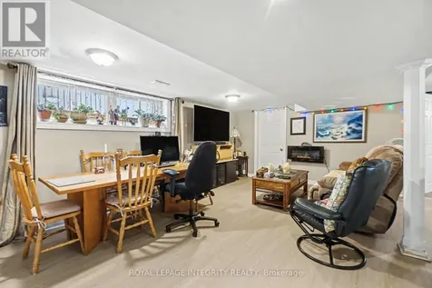 2450 Magnus Avenue Ottawa ON K1G 1J8