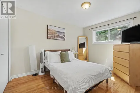 2450 Magnus Avenue Ottawa ON K1G 1J8