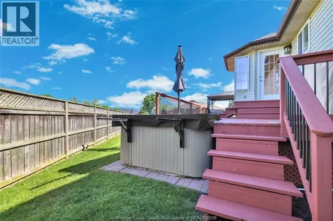 20 Marsh Court Amherstburg ON N9V 3Y7