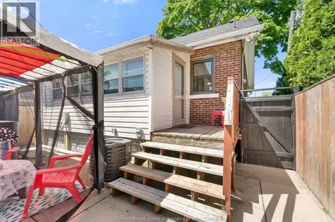 1220 Bruce Avenue Windsor ON N8X 1X3