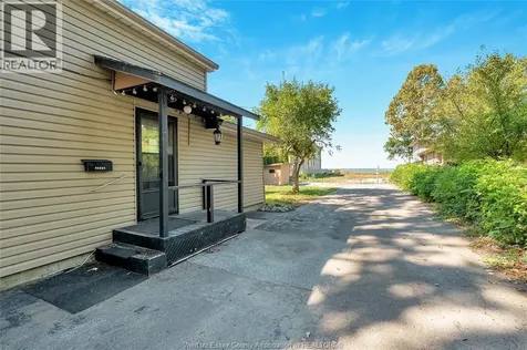 12718-1272 Riverside Drive Tecumseh ON N8N 1A7