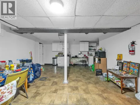 154-156 Elliott Street West Windsor ON N9A 5Y7