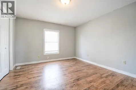 46 Chestnut Leamington ON N8H 3K3