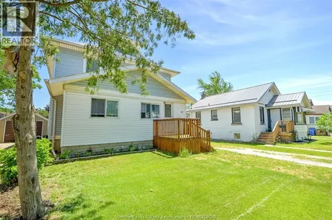 46 Chestnut Leamington ON N8H 3K3