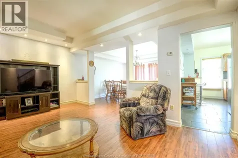 46 Chestnut Leamington ON N8H 3K3