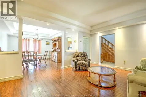 46 Chestnut Leamington ON N8H 3K3