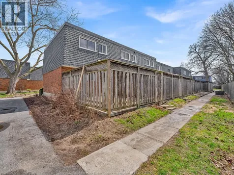 272 Victoria Street Amherstburg ON N9V 2K5