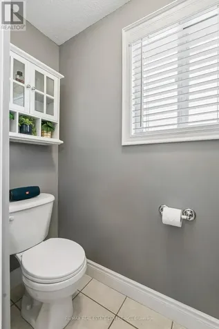 704 Russel Court Shelburne ON L9V 3P4