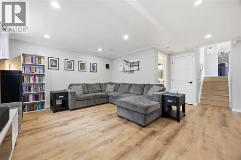 403 Huxley Avenue Sarnia ON N7S 4Z1