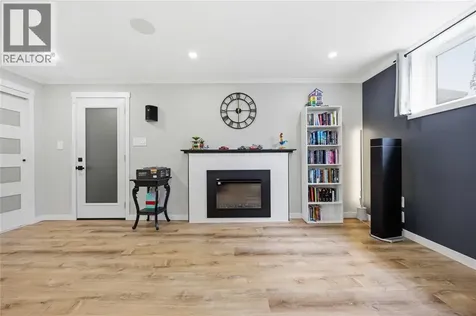403 Huxley Avenue Sarnia ON N7S 4Z1