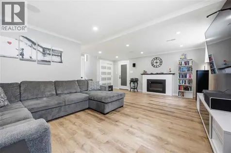 403 Huxley Avenue Sarnia ON N7S 4Z1