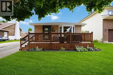 403 Huxley Avenue Sarnia ON N7S 4Z1