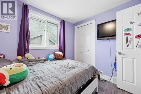 403 Huxley Avenue Sarnia ON N7S 4Z1
