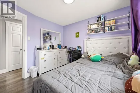 403 Huxley Avenue Sarnia ON N7S 4Z1