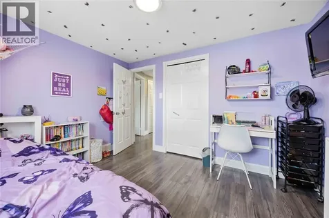 403 Huxley Avenue Sarnia ON N7S 4Z1