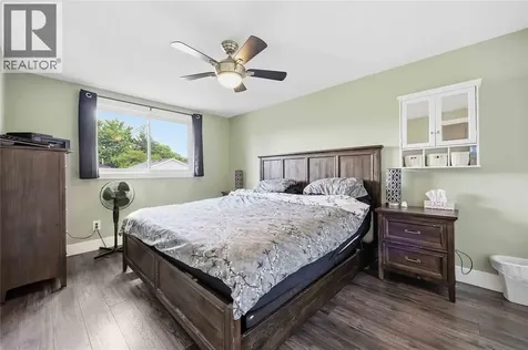 403 Huxley Avenue Sarnia ON N7S 4Z1
