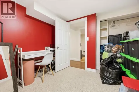 403 Huxley Avenue Sarnia ON N7S 4Z1