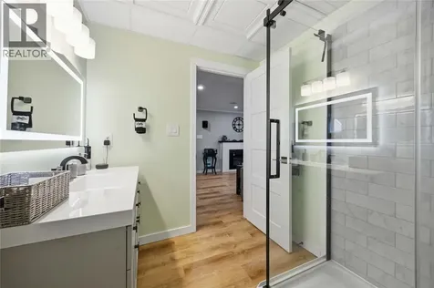 403 Huxley Avenue Sarnia ON N7S 4Z1