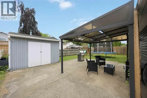 403 Huxley Avenue Sarnia ON N7S 4Z1