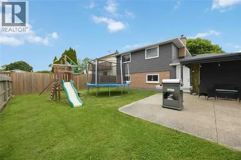 403 Huxley Avenue Sarnia ON N7S 4Z1