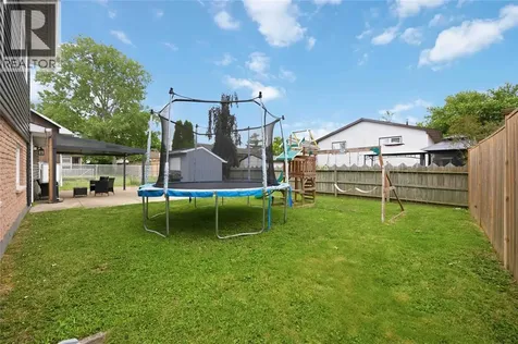 403 Huxley Avenue Sarnia ON N7S 4Z1