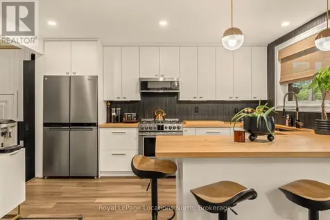 10 Park Road Collingwood ON L9Y 3B9