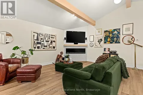10 Park Road Collingwood ON L9Y 3B9