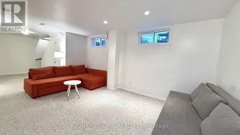 989 Goren Avenue Ottawa ON K1G 2T8