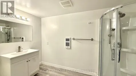 989 Goren Avenue Ottawa ON K1G 2T8