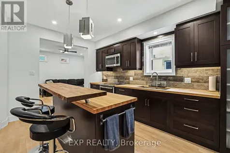 62 Young Street Ottawa ON K1S 3H9