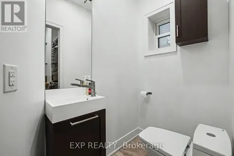 62 Young Street Ottawa ON K1S 3H9
